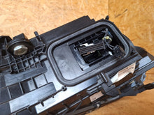 Laden Sie das Bild in den Galerie-Viewer, Frontscheinwerfer Mercedes-Benz W206 A2069067103 LED Links Headlight SCH3354061767gi