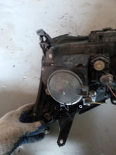Load image into Gallery viewer, Frontscheinwerfer Toyota Avensis Xenon Rechts Scheinwerfer Headlight SCH4023366144zw