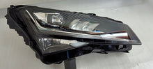 Laden Sie das Bild in den Galerie-Viewer, Frontscheinwerfer Skoda Superb III 3V1941016E Rechts Scheinwerfer Headlight