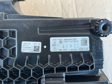 Laden Sie das Bild in den Galerie-Viewer, Frontscheinwerfer VW Caddy IV 2K8941035 Links Scheinwerfer Headlight SCH1209152351gk