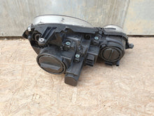 Laden Sie das Bild in den Galerie-Viewer, Frontscheinwerfer Mercedes-Benz W211 Halogen Links Scheinwerfer Headlight