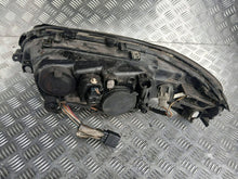 Load image into Gallery viewer, Frontscheinwerfer Volvo V70 II 30698836 Rechts Scheinwerfer Headlight
