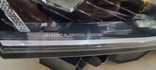 Laden Sie das Bild in den Galerie-Viewer, Frontscheinwerfer Skoda Octavia I 5E4941036 LED Rechts Scheinwerfer Headlight SCH7628362579hl