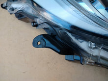 Load image into Gallery viewer, Frontscheinwerfer Toyota Yaris K0-8EU Full LED Rechts Scheinwerfer Headlight