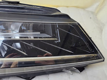 Laden Sie das Bild in den Galerie-Viewer, Frontscheinwerfer Skoda Superb III 3V1941016D 992941571AA LED Rechts Headlight