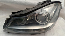 Laden Sie das Bild in den Galerie-Viewer, Frontscheinwerfer Mercedes-Benz W204 Xenon Links Scheinwerfer Headlight SCH2206584598kw