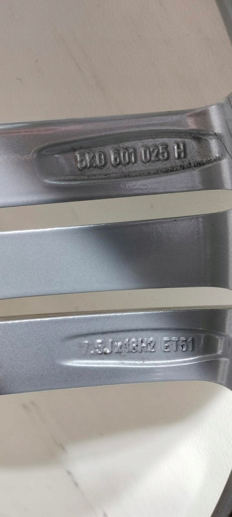 1x Alufelge 18 Zoll 7.5" 5x112 51ET 5K0601025H VW Golf Vii Rim Wheel FEL9048417801bu