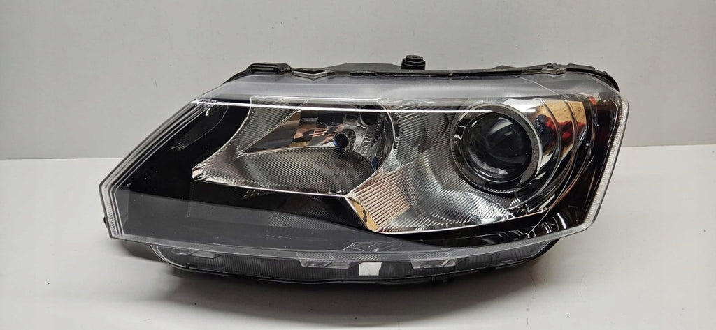 Frontscheinwerfer Skoda Rapid 5JB941015A Xenon Ein Stück (Rechts oder Links) SCH6809831822no