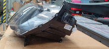 Laden Sie das Bild in den Galerie-Viewer, Frontscheinwerfer Hyundai Tucson Nx4e N7921-61120 LED Rechts Headlight