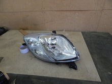 Laden Sie das Bild in den Galerie-Viewer, Frontscheinwerfer Toyota Yaris 89001286 Rechts Scheinwerfer Headlight SCH5871911804hn