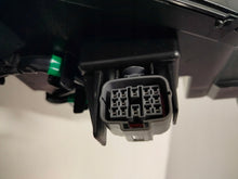 Laden Sie das Bild in den Galerie-Viewer, Frontscheinwerfer Mazda Cx30 Full LED Ein Stück (Rechts oder Links) Headlight SCH8379831849qg