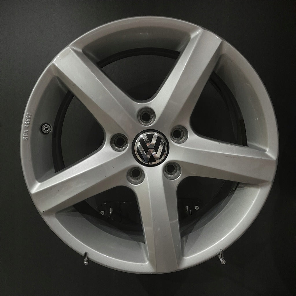 4x Alufelge 16 Zoll 6.5" 5x112 42ET Glanz Silber 3AA071496 VW Passat Jetta FEL5743036158ps