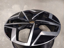 Laden Sie das Bild in den Galerie-Viewer, 1x Alufelge 19 Zoll 7.5" 5x112 50ET Glanz Schwarz 10A601025 VW Rim Wheel FEL8714346581rz