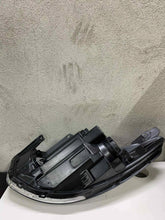 Laden Sie das Bild in den Galerie-Viewer, Frontscheinwerfer Hyundai I10 92102-0X1 Rechts Scheinwerfer Headlight