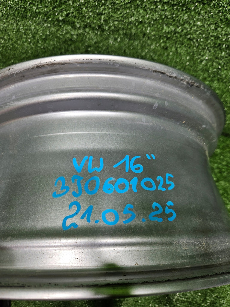 1x Alufelge 16 Zoll 7.0" 5x112 3J0601025 Seat Passat Rim Wheel