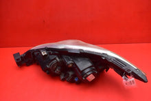 Laden Sie das Bild in den Galerie-Viewer, Frontscheinwerfer Mazda 5 P4998 Xenon Rechts Scheinwerfer Headlight SCH9427334609ek