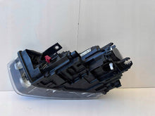 Laden Sie das Bild in den Galerie-Viewer, Frontscheinwerfer Audi Q3 8U0941006 Rechts Scheinwerfer Headlight