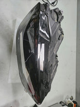 Laden Sie das Bild in den Galerie-Viewer, Frontscheinwerfer VW Sportsvan 517941006D Rechts Scheinwerfer Headlight