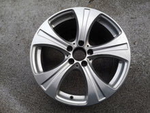 Load image into Gallery viewer, 1x Alufelge 18 Zoll 8.0&quot; 5x112 38ET A2534010800 Mercedes-Benz Glc Rim Wheel