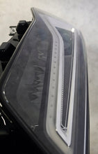Laden Sie das Bild in den Galerie-Viewer, Frontscheinwerfer Seat Ateca 576941032B LED Rechts Scheinwerfer Headlight SCH6007540025zs