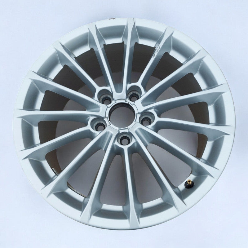 1x Alufelge 17 Zoll 7.5" 5x112 51ET Glanz Silber 8V0601025BN Audi A3 Rim Wheel