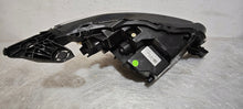 Laden Sie das Bild in den Galerie-Viewer, Frontscheinwerfer Peugeot 208 II 9823194180 LED Links Scheinwerfer Headlight SCH9326405630iz