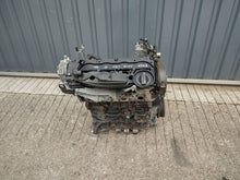 Load image into Gallery viewer, Motor Audi Seat A4 B8 Exeo CAG 2.0 TDI 153TKm 2010 Diesel Engine Unkomplett MOT9319187890ad