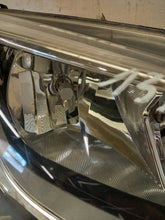 Laden Sie das Bild in den Galerie-Viewer, Frontscheinwerfer Fiat Ducato 137422080 Rechts Scheinwerfer Headlight SCH2379105695uf
