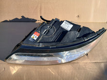 Load image into Gallery viewer, Frontscheinwerfer Volvo S40 II 31299613 Links Scheinwerfer Headlight SCH1399873764xi
