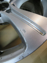 Load image into Gallery viewer, 1x Alufelge 17 Zoll 7.0&quot; 5x112 40ET Glanz Silber A2134011200 Mercedes-Benz W213