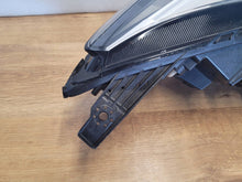 Laden Sie das Bild in den Galerie-Viewer, Frontscheinwerfer Dacia Sandero III Logan 260602561R LED Rechts oder Links