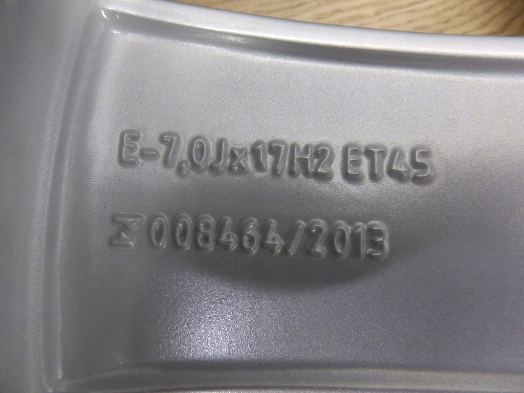 1x Alufelge 17 Zoll 7.0" 5x112 45ET Glanz Silber 81A601025 Audi Q2 Rim Wheel FEL1264023211rw