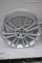 Load image into Gallery viewer, 1x Alufelge 19 Zoll 8.0" 5x108 45ET Glanz Silber GX631007HB Jaguar Rim Wheel FEL3999403379my