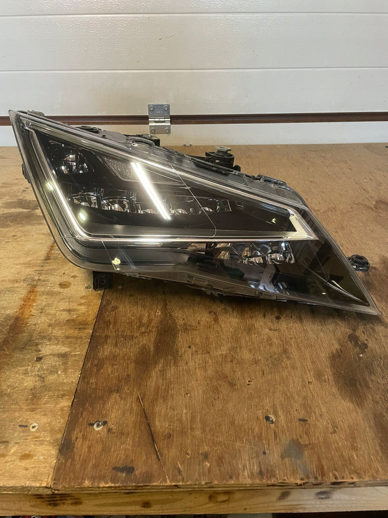 Frontscheinwerfer Seat Leon 5F1941008E Full LED Rechts Scheinwerfer Headlight