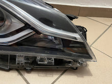 Load image into Gallery viewer, Frontscheinwerfer Toyota Yaris LED Rechts Scheinwerfer Headlight
