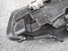 Laden Sie das Bild in den Galerie-Viewer, Frontscheinwerfer Toyota Avensis Rechts Scheinwerfer Headlight SCH1555289193wc