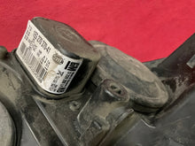 Laden Sie das Bild in den Galerie-Viewer, Frontscheinwerfer Opel Astra H 13239288LH Links Scheinwerfer Headlight SCH6127125713rg