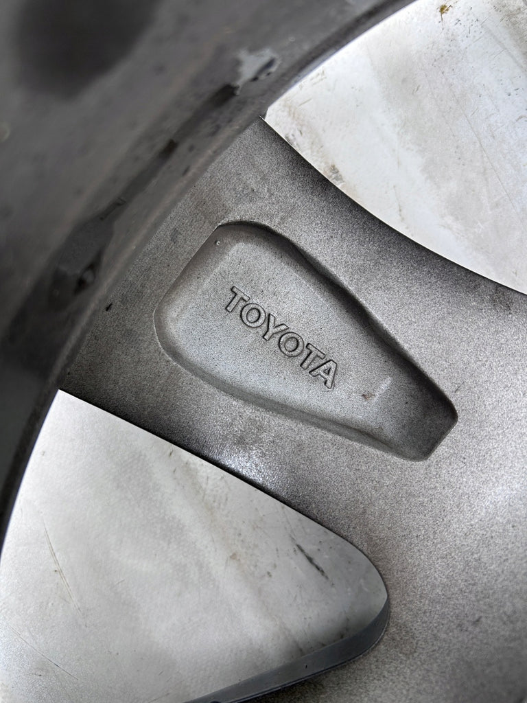 1x Alufelge 17 Zoll 7.0" 5x114.3 39ET Toyota Mirai Rim Wheel