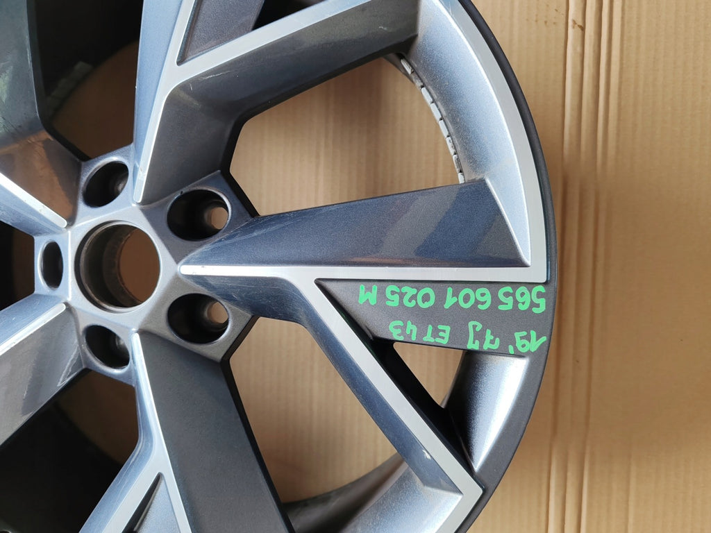 1x Alufelge 17 Zoll 7.5" 5x112 43ET 565601025M Skoda Kodiaq Rim Wheel FEL1555526514ch