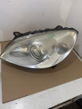 Laden Sie das Bild in den Galerie-Viewer, Frontscheinwerfer Mercedes-Benz W245 A1698208761 Xenon Links Headlight SCH3583206593vv