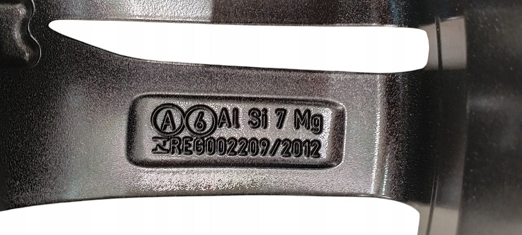 1x Alufelge 18 Zoll 8.0" 5x112 40ET Glanz Silber 8W0601025 Audi A4 B9 Rim Wheel FEL9967732030yt