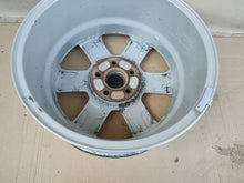 Laden Sie das Bild in den Galerie-Viewer, 1x Alufelge 16 Zoll 7.0&quot; 5x108 50ET 30724024 Volvo Rim Wheel