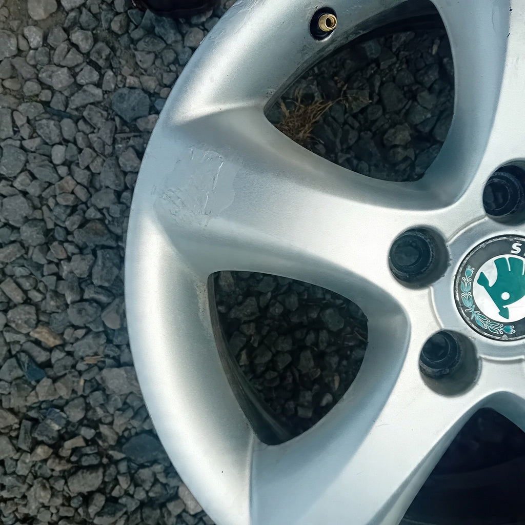 3x Alufelge 15 Zoll 6.0" 5x100 5J0601025A Skoda Rim Wheel