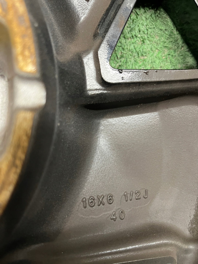 1x Alufelge 16 Zoll 6.0" 5x114.3 8P65-R32665 Nissan Rim Wheel FEL4961620779rl