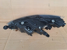 Laden Sie das Bild in den Galerie-Viewer, Frontscheinwerfer Seat Ibiza I V 6F1941006F Rechts Scheinwerfer Headlight SCH5152021814xa