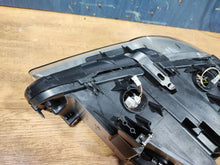 Laden Sie das Bild in den Galerie-Viewer, Frontscheinwerfer BMW 5 F11 F10 7203251 Links Scheinwerfer Headlight SCH8800785640ox
