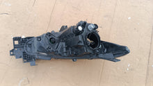Laden Sie das Bild in den Galerie-Viewer, Frontscheinwerfer Mazda III Xenon Links Scheinwerfer Headlight SCH3533047269mq