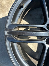 Laden Sie das Bild in den Galerie-Viewer, 1x Alufelge 20 Zoll 9.0" 5x112 Audi Rim Wheel FEL1937783271ck