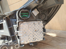 Laden Sie das Bild in den Galerie-Viewer, Frontscheinwerfer Hyundai I30 III G4921-22040 Rechts Scheinwerfer Headlight SCH9581186009yw