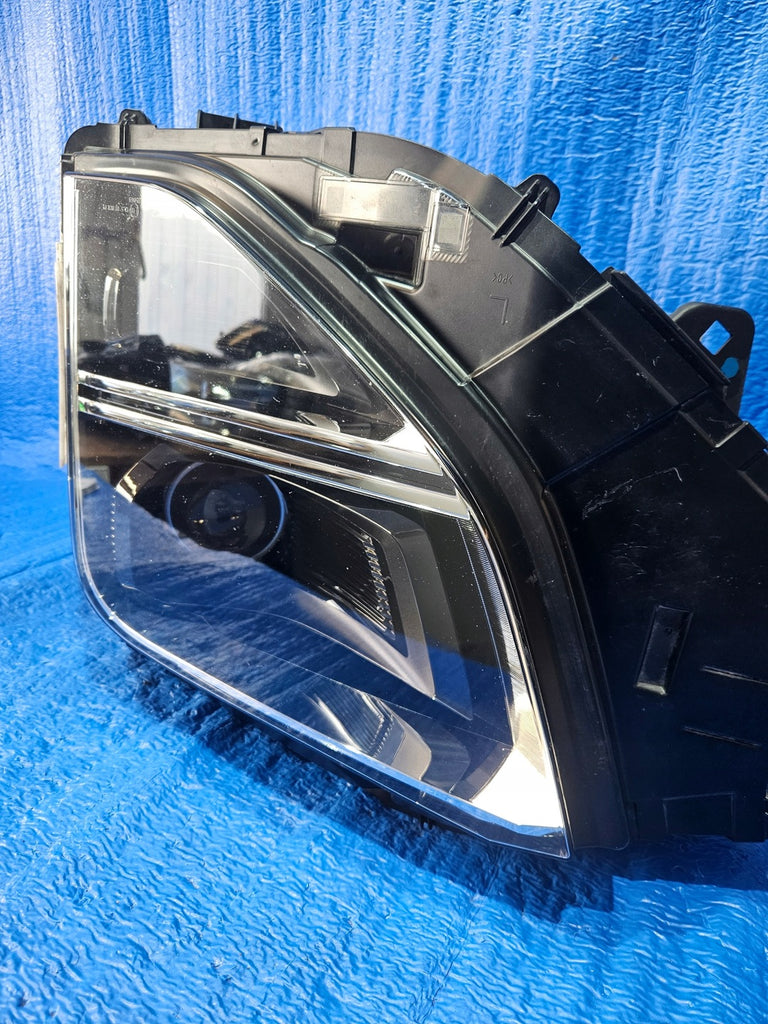 Frontscheinwerfer Mitsubishi Eclipse Cross 8301D78 LED Links Headlight